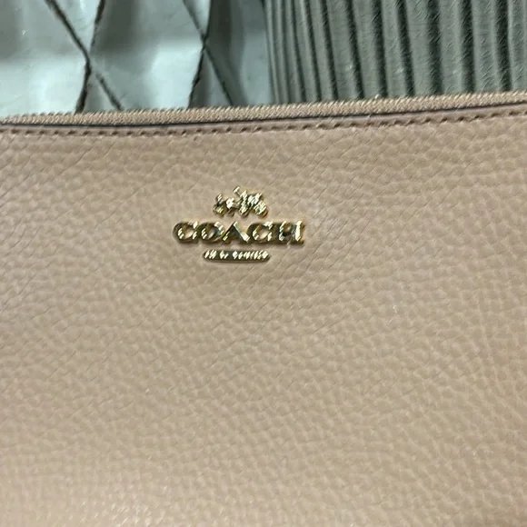 Coach Medium Double Corner Zipper Wristlet Pale Pink with Hang Tag NWOT - Picture 4 of 13